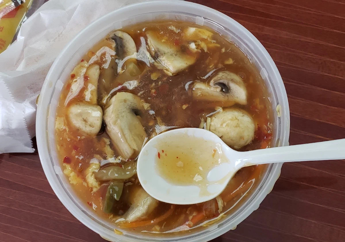 Hot and Sour Soup 酸辣汤